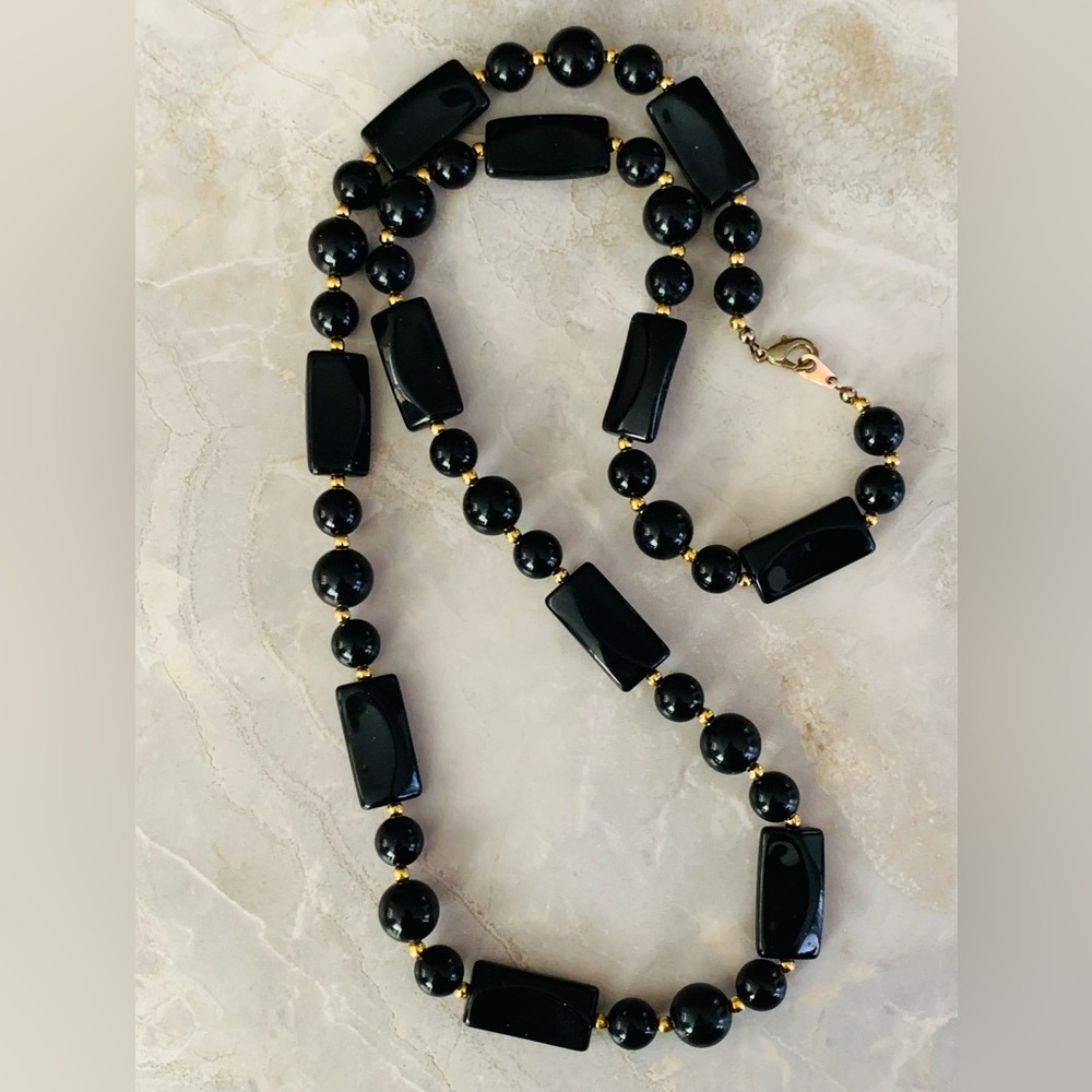 Black and Gold Beaded Retro Necklace